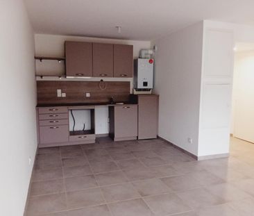 Location Appartement 2 pièces 43m² LA MOTTE SERVOLEX 73290 - Photo 1