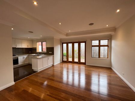 3/152 Dundas Street, Thornbury VIC 3071 - Apartment For Rent | Domain - Photo 4