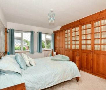 4 Bedroom House - Terraced To Let - Photo 1