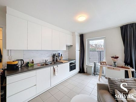 Recent appartement met zonnepanelen in Eeklo! - Photo 4