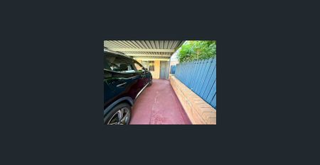 Charming Home in Prime Wishart Location - School Catchment & Convenience! Tropical Retreat in Wishart - Sparkling Pool & Garden Paradise! - Photo 5