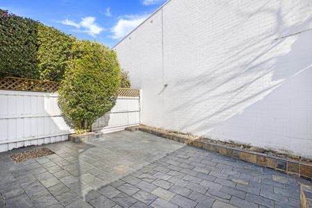 2/8A Gillies Street, Wollstonecraft NSW 2065 - Townhouse For Rent | Domain - Photo 3