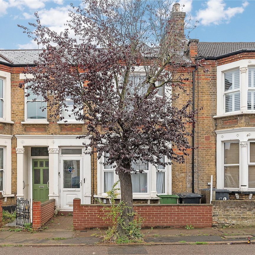 Aspinall Road, London, SE4 ground floor flat to rent - Photo 1