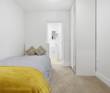 One-Bedroom House share - Photo 4