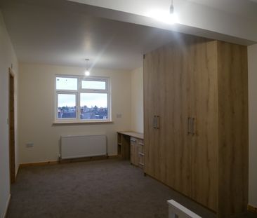 2 Bed Flat, Clarendon Park Road, LE2 - Photo 4