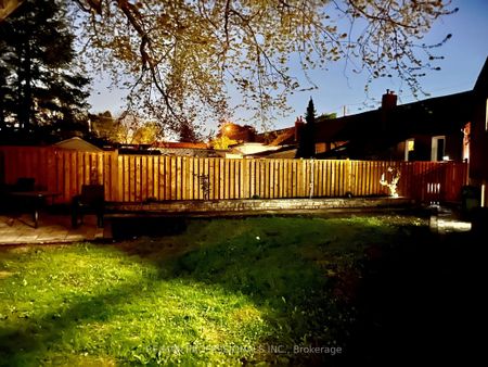 For Lease - 284 Gledhill Avenue Unit# 2, Toronto, Ontario - Photo 2