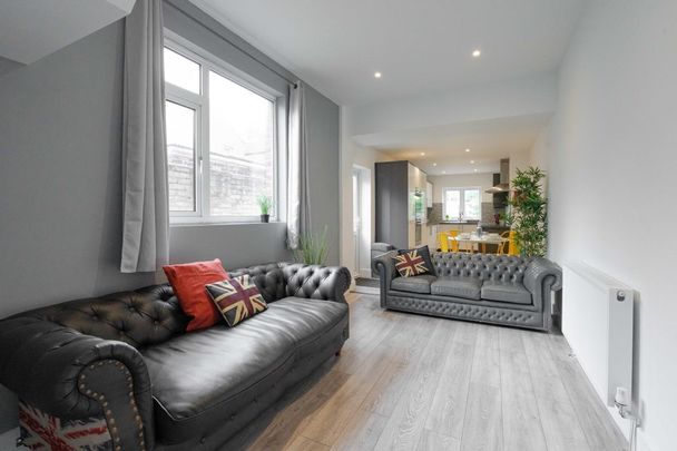 7 bedroom terraced house to rent - Photo 1