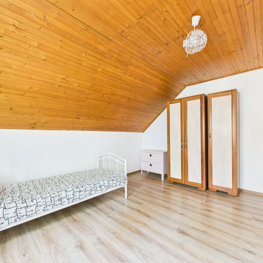 Przyjemny dom dla rodziny. Spokojne osiedle domków - Photo 1