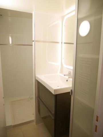 Appartement 1 pièce à louer Montpellier - 34070 / Réf: LA2305-IMMOBILIAFR - Photo 5