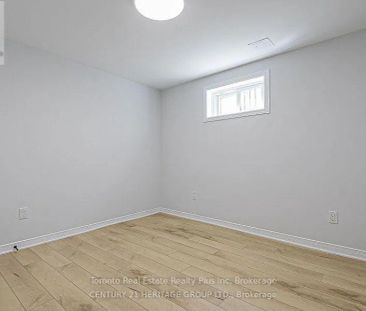 225 SEPTONNE AVENUE - Photo 5