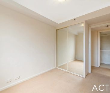 24/10 Wellington Street, - Photo 2