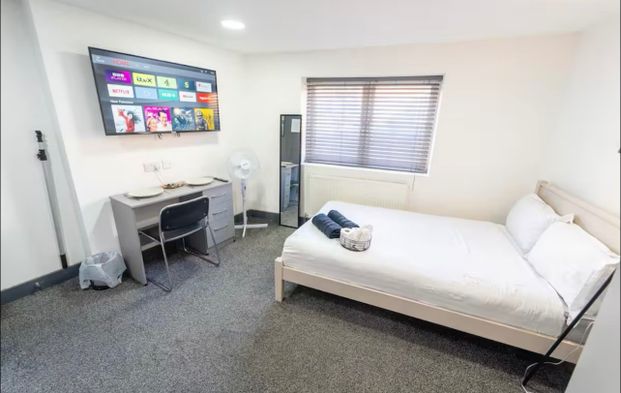 Studio Flat, Birmingham, B29 - Photo 1