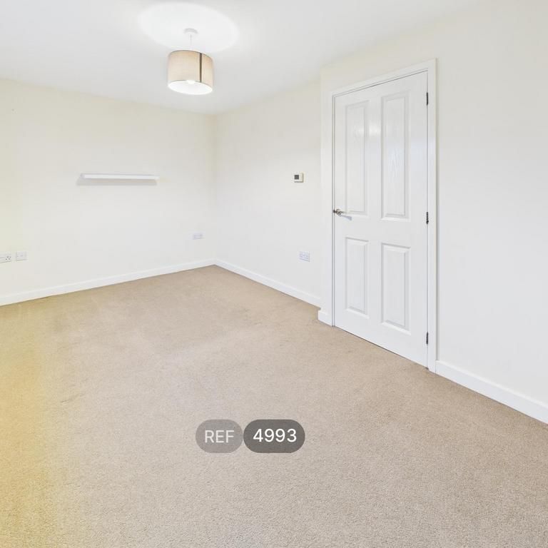 2 bedroom property to rent - Photo 1