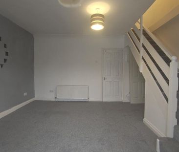 2 bedroom maisonette to rent - Photo 1