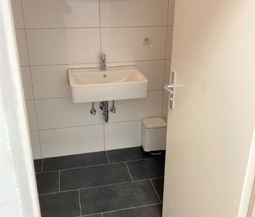 Studenten und Azubis aufgepasst – kleines Schmuckstück mit modernem Duschbad! - Photo 2