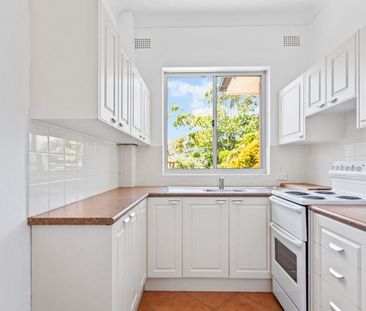 Peaceful Coastal Retreat Moments from Bronte Beach - Photo 6