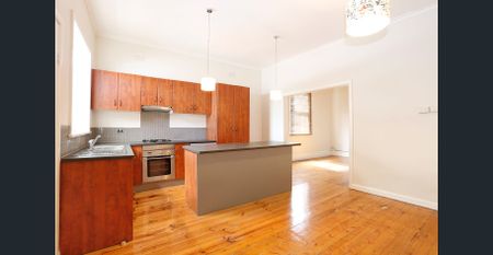 Period prize in the heart of Ascot Vale - Photo 5