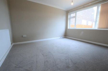 2 bedroom semi-detached bungalow to rent - Photo 2