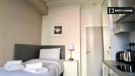 Studio for rent in Southside, Dublin - Photo 2