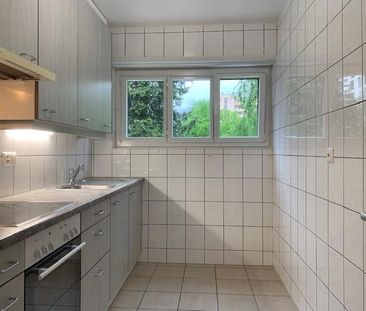 Appartement de 2.5 pièces au 1er étage avec ascenseur et à deux pas... - Photo 5