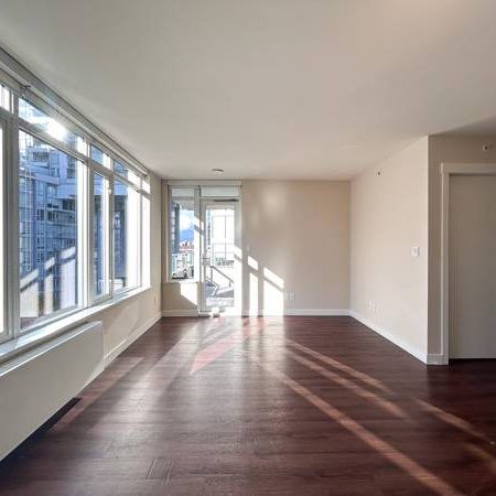 2BR+1 Bath - Pet Friendly + Gym/Games Room/Rooftop - Photo 1