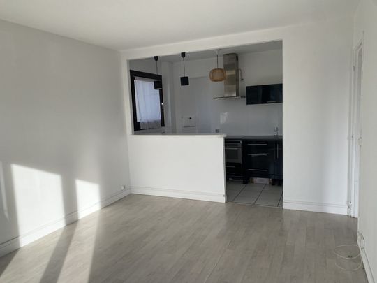 Location Appartement 2 pièces 43m² NOGENT SUR MARNE 94130 - Photo 1