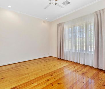 Perfect Location and Neat as a Pin - Photo 3
