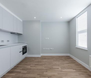 Ground floor flat to rent - Photo 4