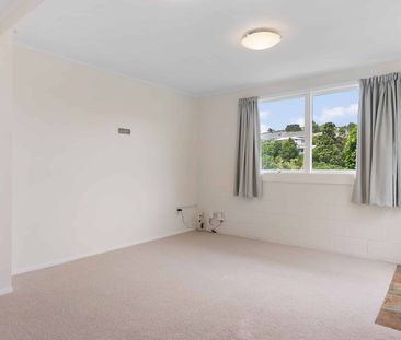 Peaceful unit with views over the water - Photo 4