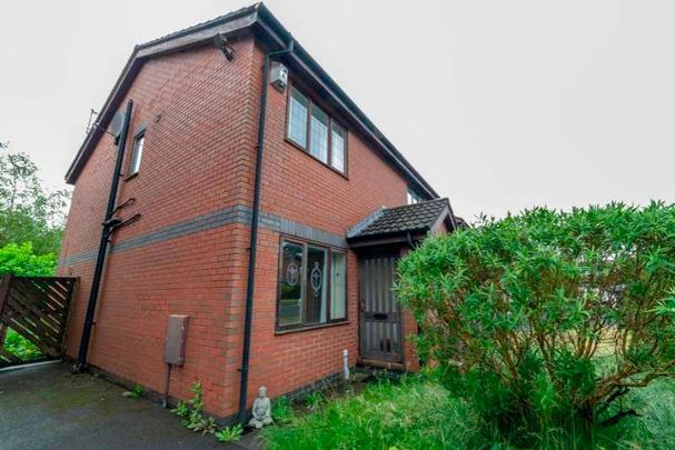 Edgemoor Close, Watersheddings, Oldham, OL4 - Photo 1