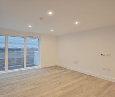 Pegler Square, Kidbrooke Village, London, SE3 9GW - Photo 3