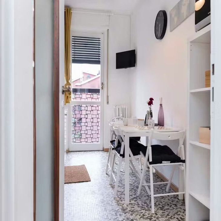 Via dei Mandorli, Cesano Boscone, Lombardy 20090 - Photo 1