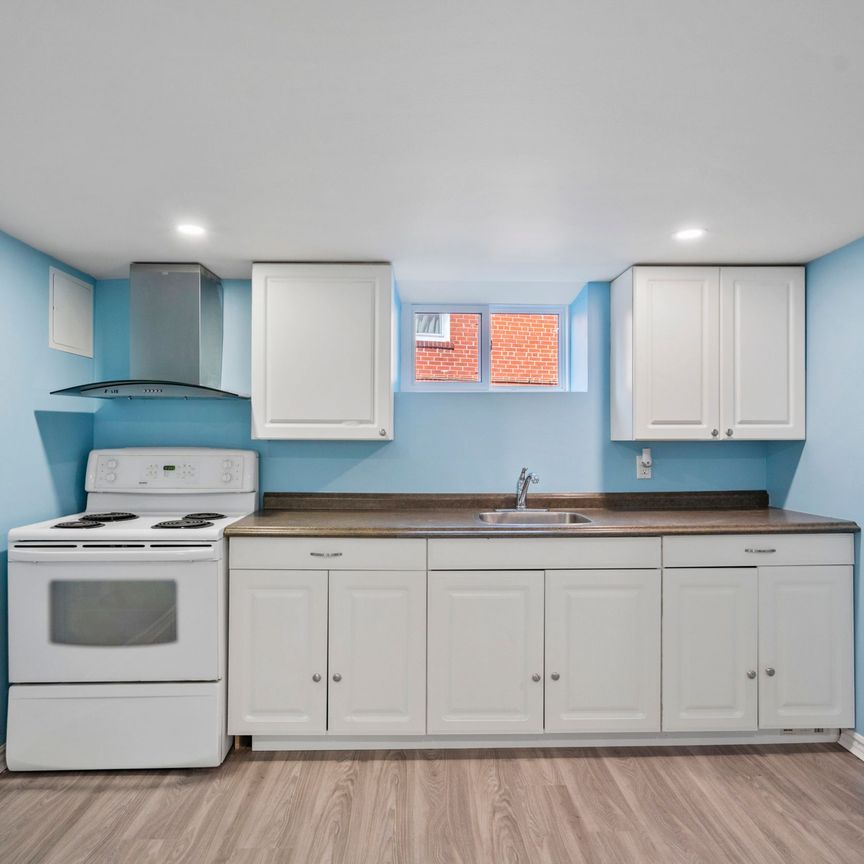 For Lease - 31 Rossford Road Unit# Basement, Toronto, Ontario - Photo 1