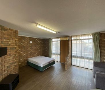 Partly Furnished Unit - Electricity and Water Included. - Photo 1