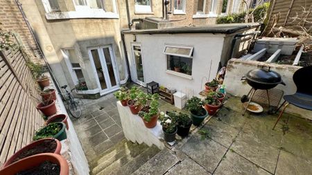 Studio to rent - Photo 5