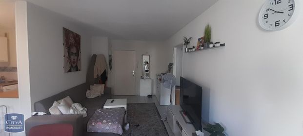 Location Appartement 2 pièces 49m² FOUGERES 35300 - Photo 1