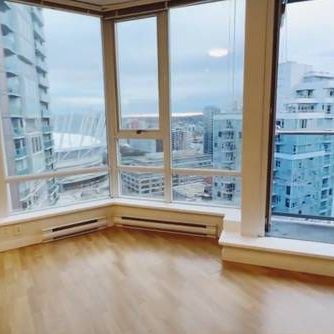 Super Walkable Nice View DT Core 1 Bed 1 Bath - Apartment - Photo 3