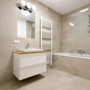 !!! KENNEDY GARDEN !!! SCHÖNE 2 - ZIMMER WOHNUNG, MIT FREIFLÄCHE / NÄHE U4 HIETZING - Photo 2