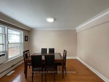 Detached Home For Lease | C7398566 - Photo 2