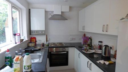 4 bedroom house share to rent - Photo 5