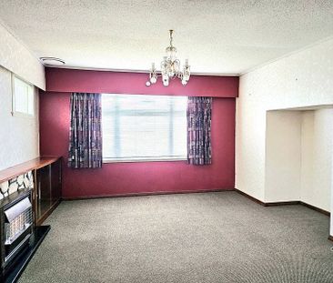 Charming 3BR Home in Palmerston Nth! - Photo 1