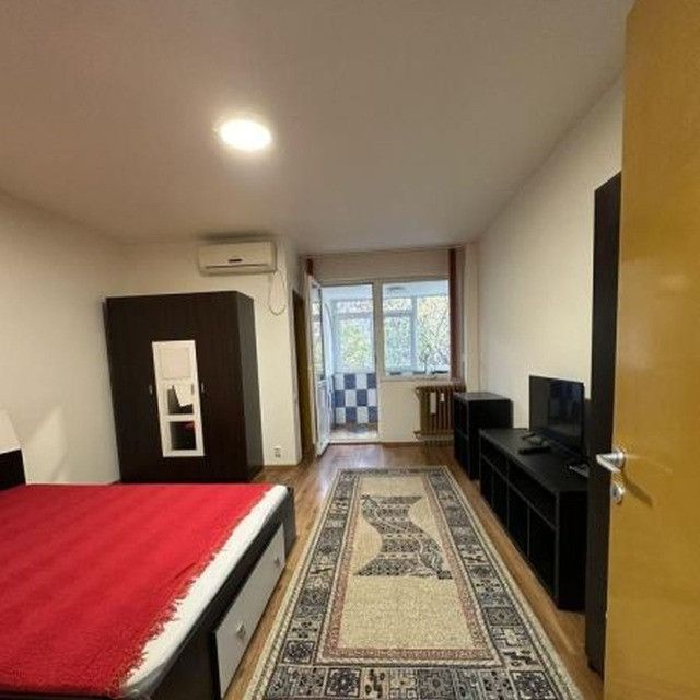 Dristor etaj 1 fix la metrou - Fotografie 1