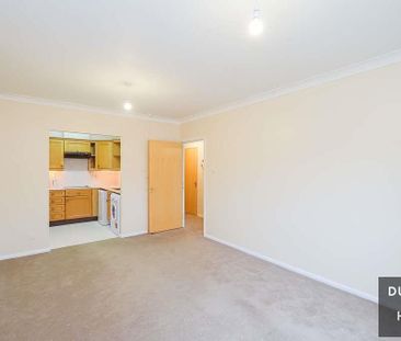 Beehive Lane, Ilford - Photo 4