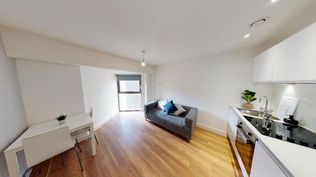 1 bedroom flat to rent - Photo 1