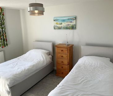 3 bedroom terraced house to rent - Photo 4