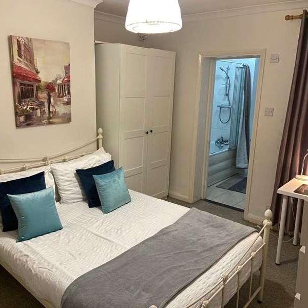 : George Road, Guildford, - En Suite, GU1 - Photo 1