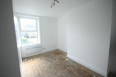 1 bedroom Flat To Let Total Size: 592 SQ FT - Photo 2