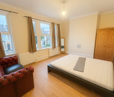 5 Bed Terraced House, Glenwood Road, N15 - Photo 4