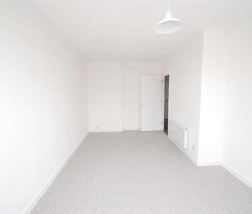 St Andrews Court, Bury St Edmunds, IP33 - Photo 6