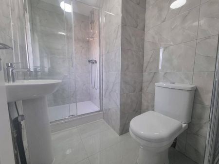 1 bedroom semi-detached house to rent - Photo 5